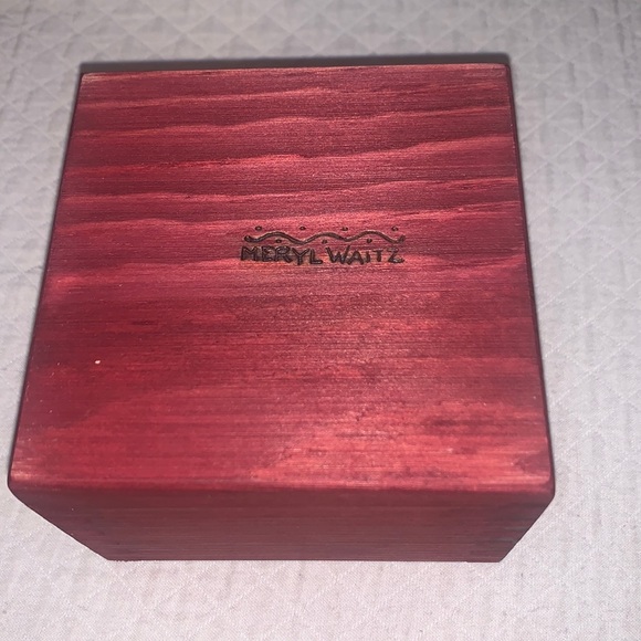 Meryl Waitz Scarlett heart box NIB - Picture 9 of 9